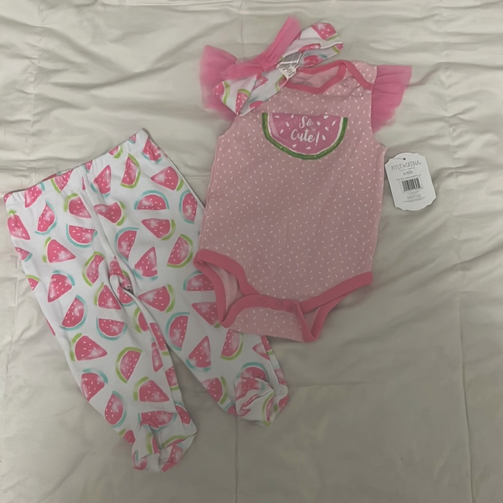 NWT Kyle & Deena outfit